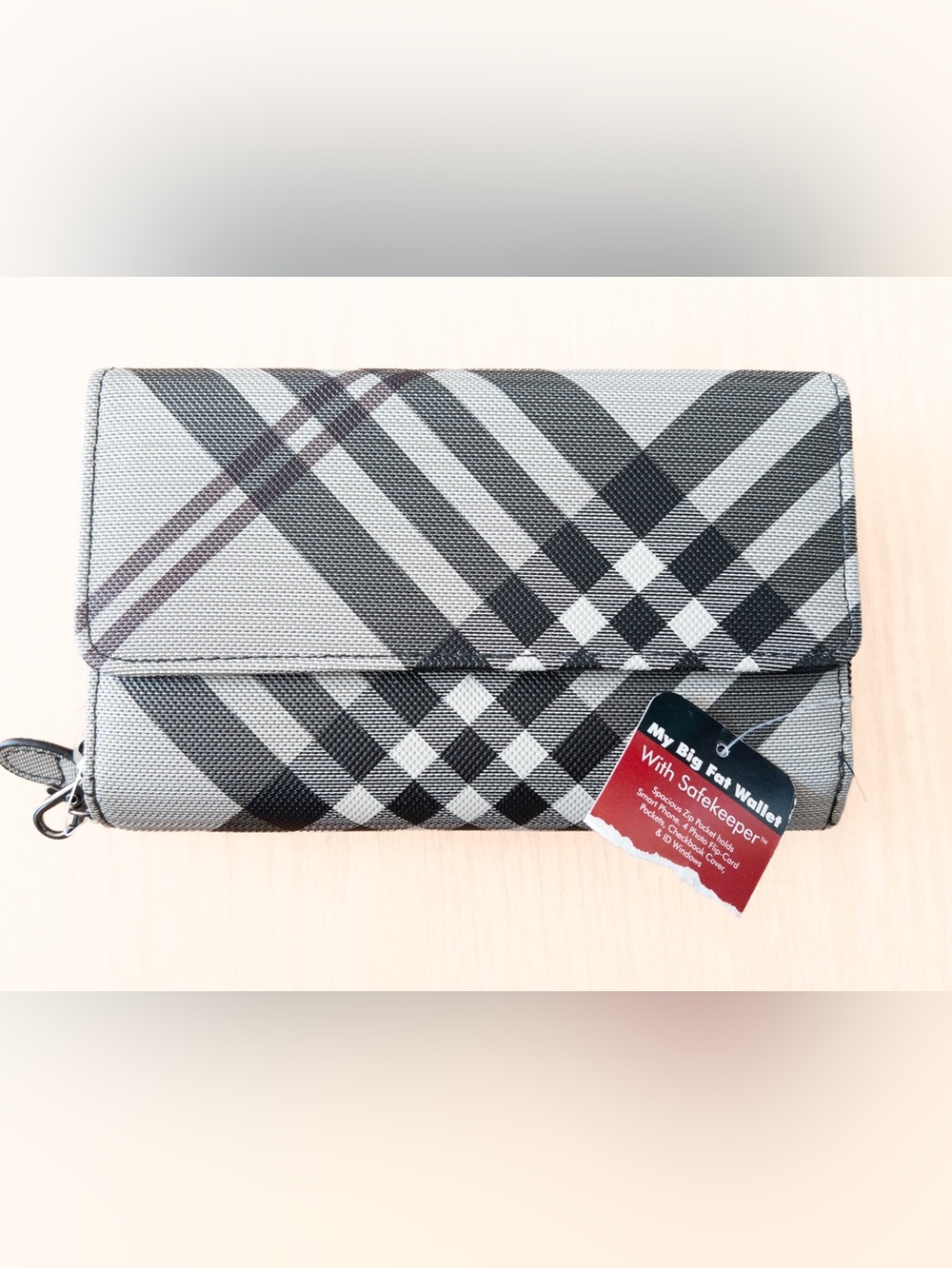 Plaid Checkered Wristlet Wallet Gray Black Zip Around Organizer